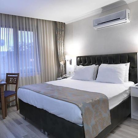 Monarch Hotel Istanbul Exterior foto
